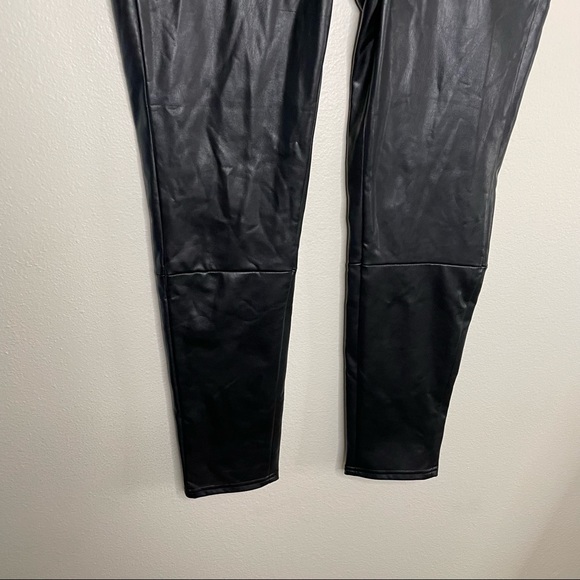 Avec Les Filles Faux Leather Pants - Picture 5 of 9